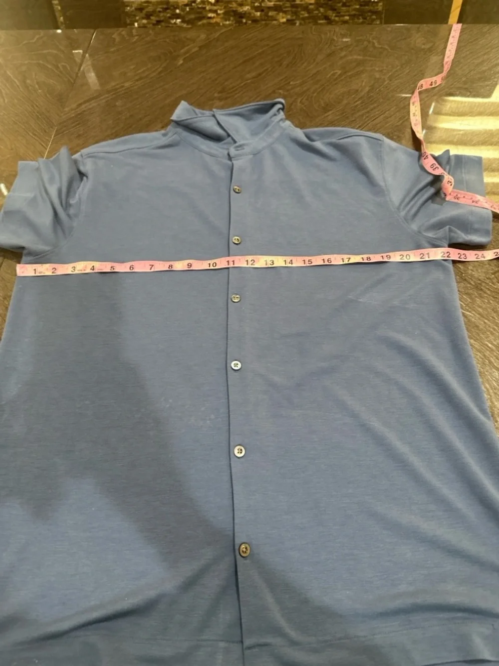 Banana Republic Men's Short-Sleeve Button-Down Shirt in Dusty Blue - Picture 5 of 10